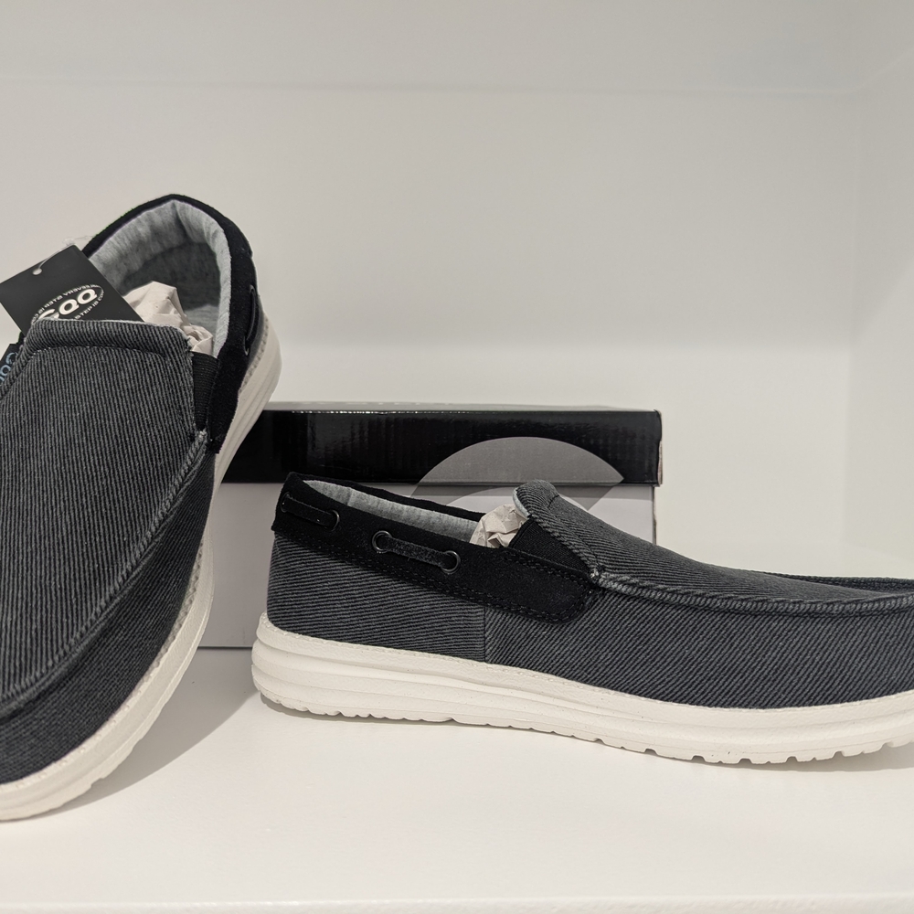 Men's Black and Gray Casual Shoes